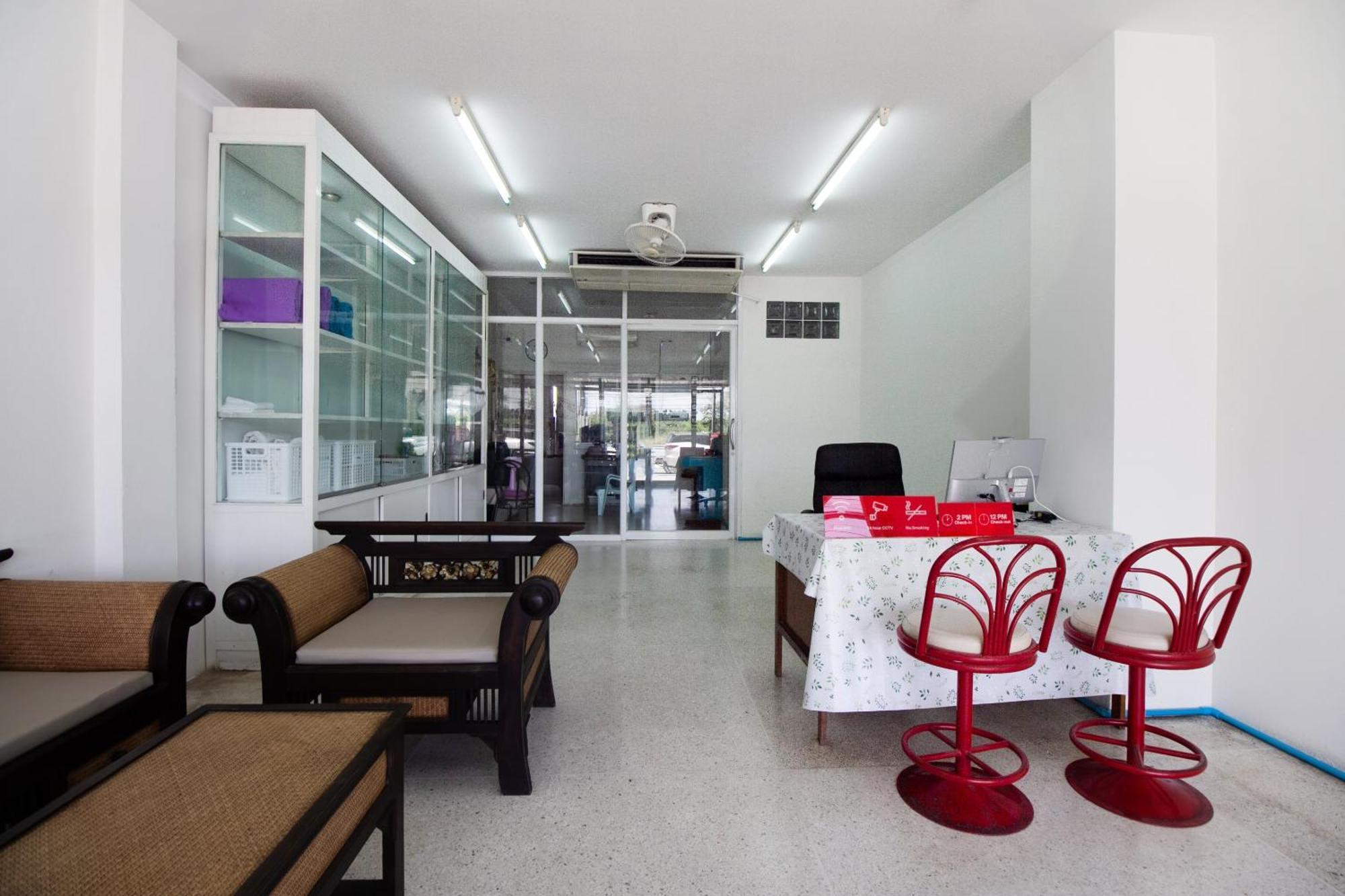 Sabai Place HHQ Esterno foto